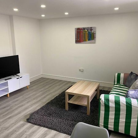 Adbolton House Apartments - Sleek, Stylish, Brand New & Low Carbon Нотингам Стая снимка
